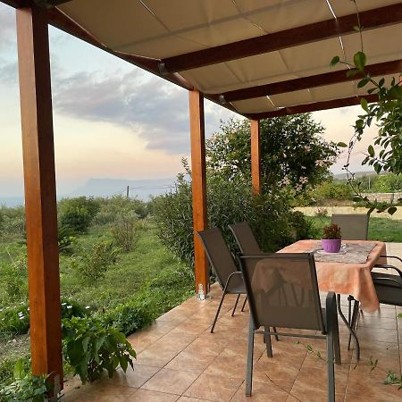 Chrissi'S House With Garden And Sea View Zerviana Villa Kissamos Exterior photo